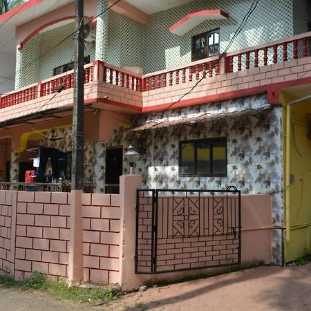 Esther Guest House 卡兰古特 外观 照片