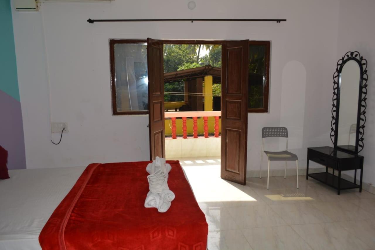 Esther Guest House 卡兰古特 客房 照片